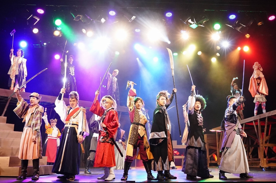 ジャニーズ 映画・舞台・ライブ映像 30-DELUXと宇宙Sixとのコラボ舞台第3弾が前作から半年あまりで