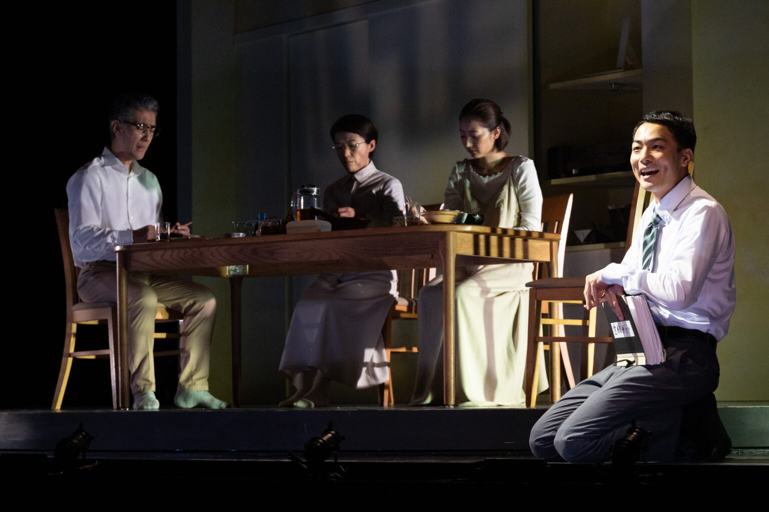 脚本家・谷碧仁と演出家・シライケイタの初タッグで贈る!PARCO PRODUCE 2022『ホームレッスン』が開幕 TVfan Web